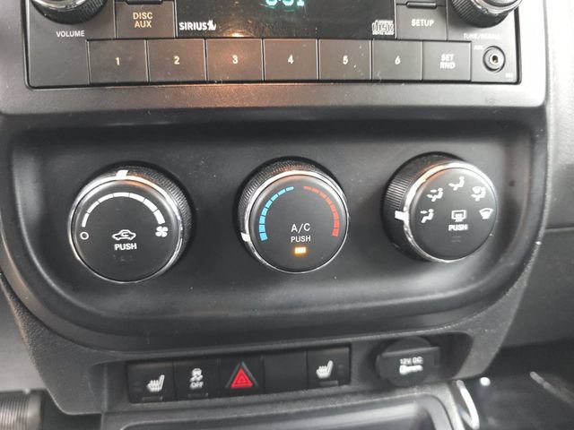 Used 2017 Jeep Patriot High Altitude FWD image 23