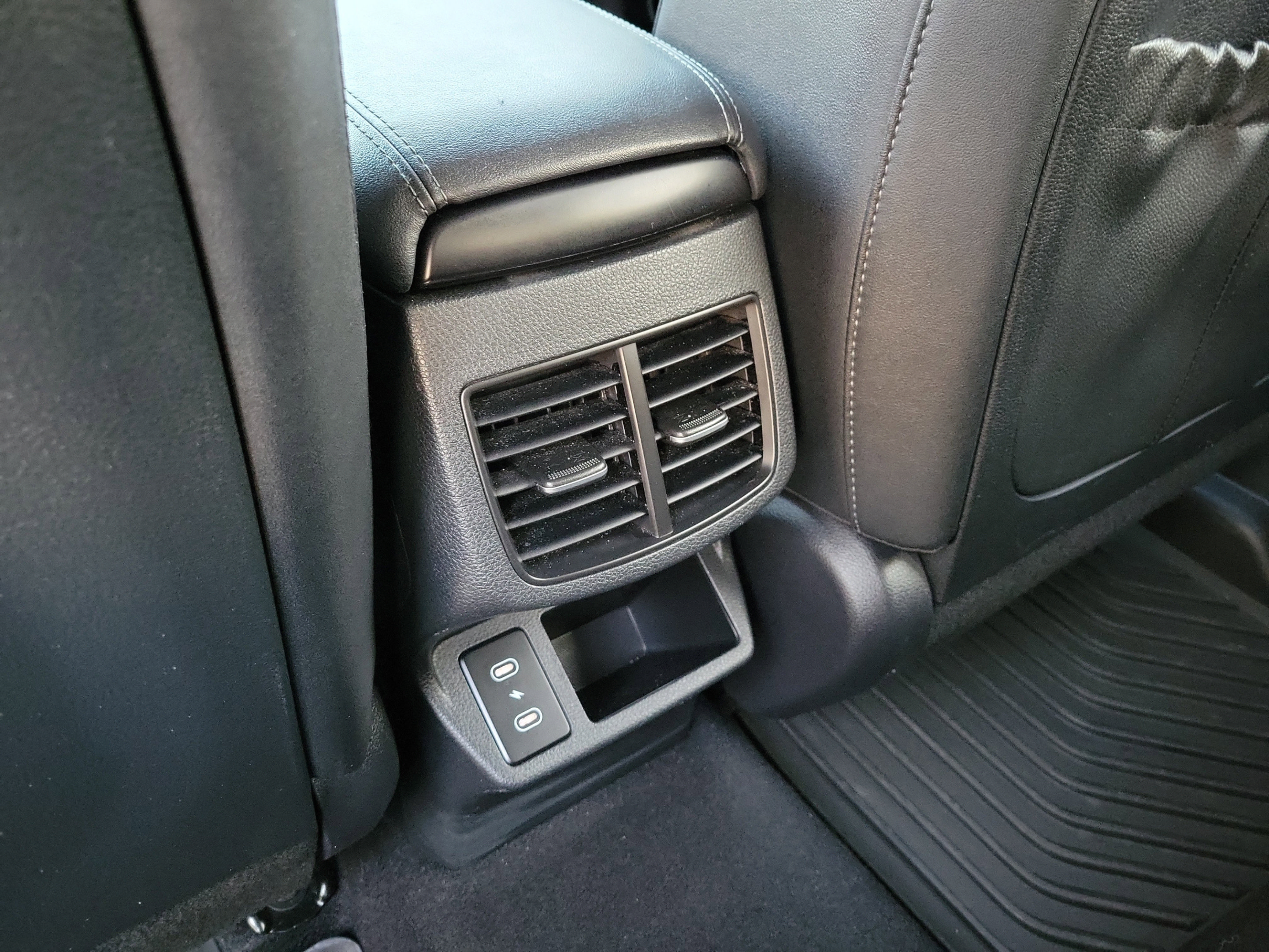 Certified 2024 Kia Seltos EX FWD image 12