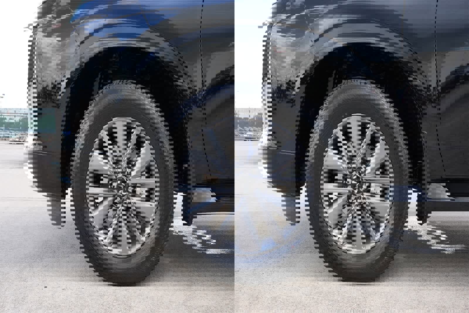 Used 2025 INFINITI QX80 Pure w/ Cargo Package image 27