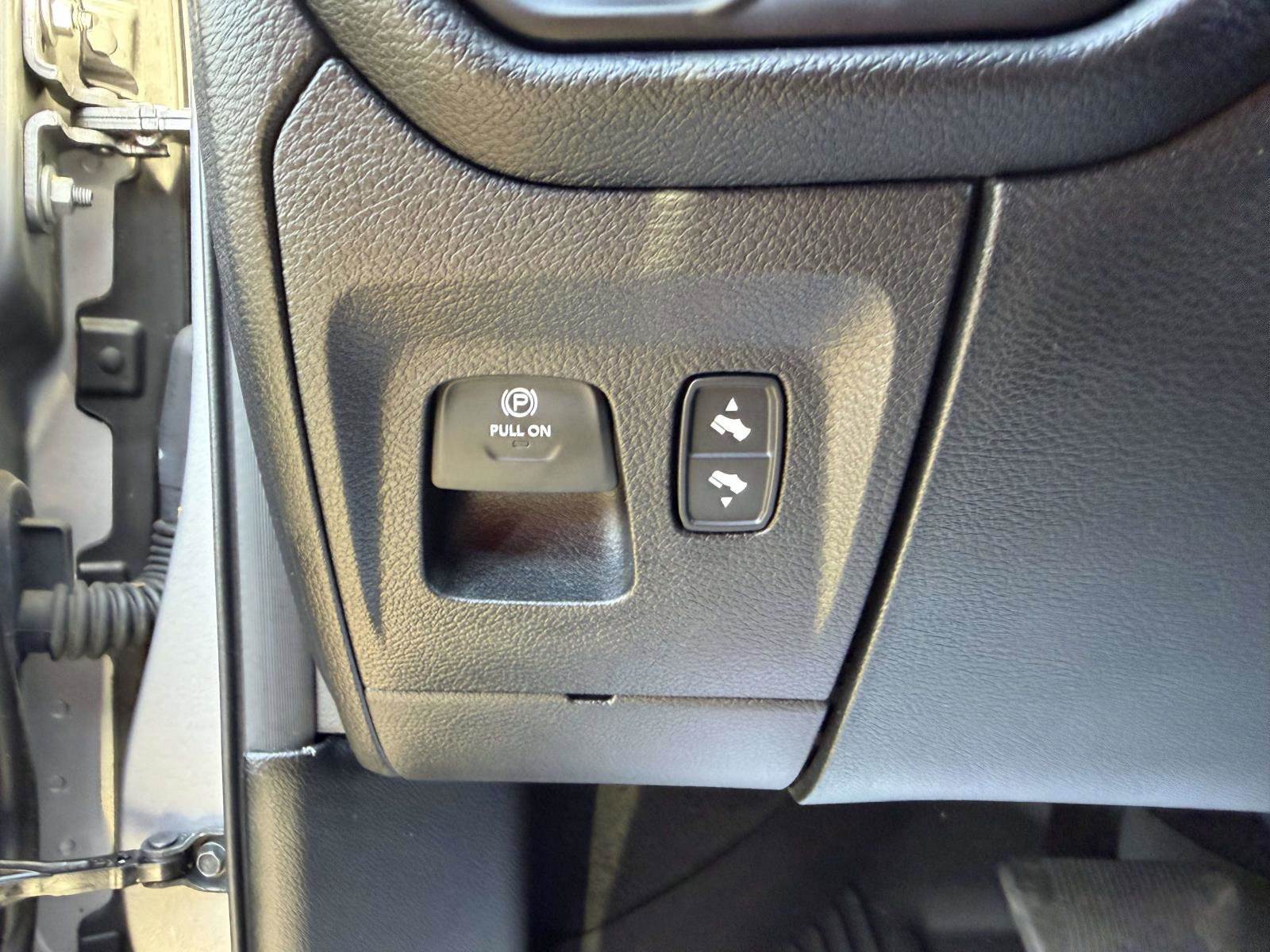 Used 2020 RAM 1500 Big Horn AWD/4WD image 20
