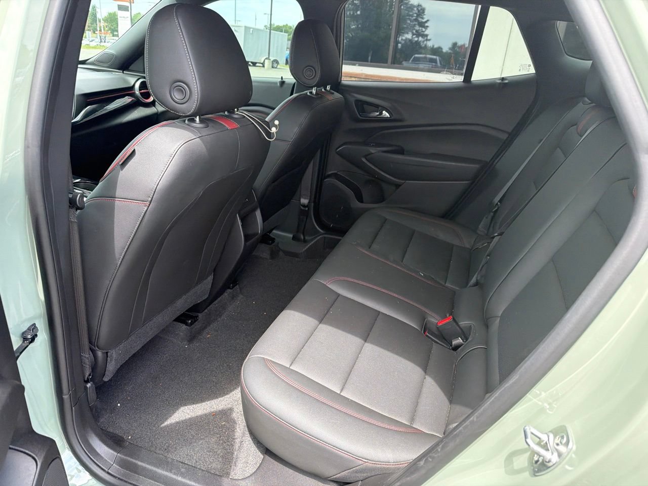 Used 2024 Chevrolet Trax RS FWD image 5