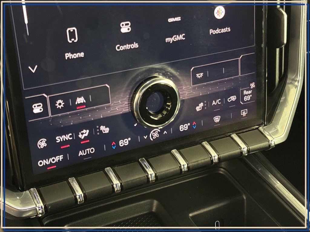 Certified 2024 GMC Acadia Elevation w/ LPO, Roadside Safety Package AWD/4WD image 26