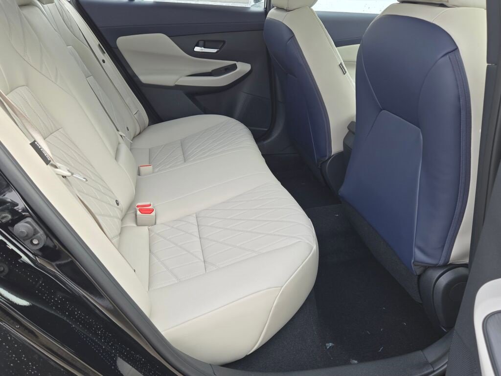 New 2026 Nissan Sentra SL image 9