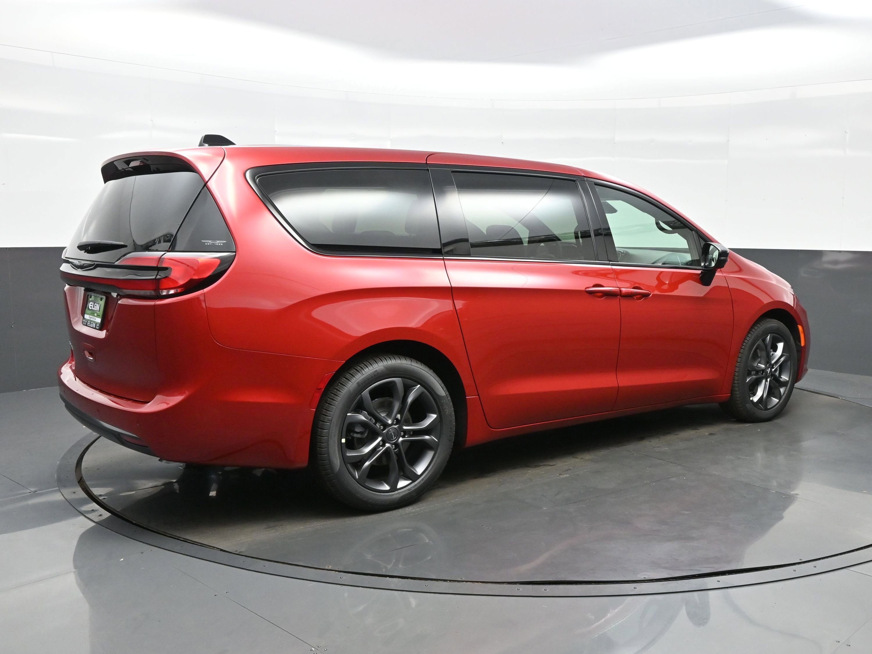 New 2026 Chrysler Pacifica Select image 6