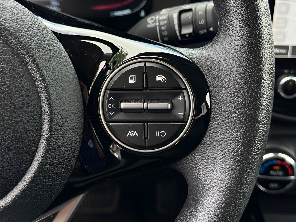 Used 2023 Kia Soul S FWD image 25
