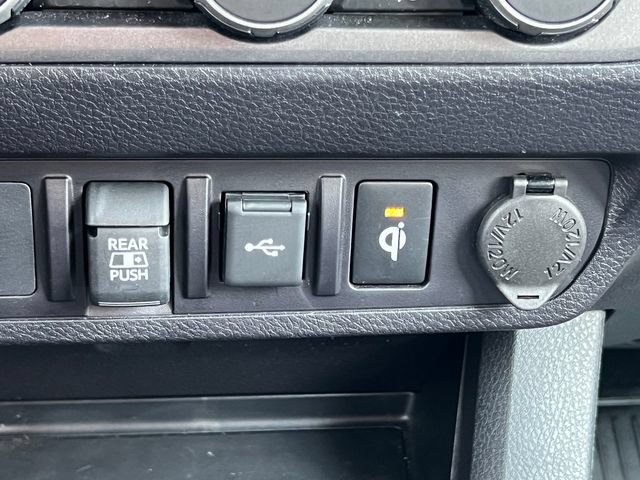 Used 2023 Toyota Tacoma TRD Sport AWD/4WD image 30