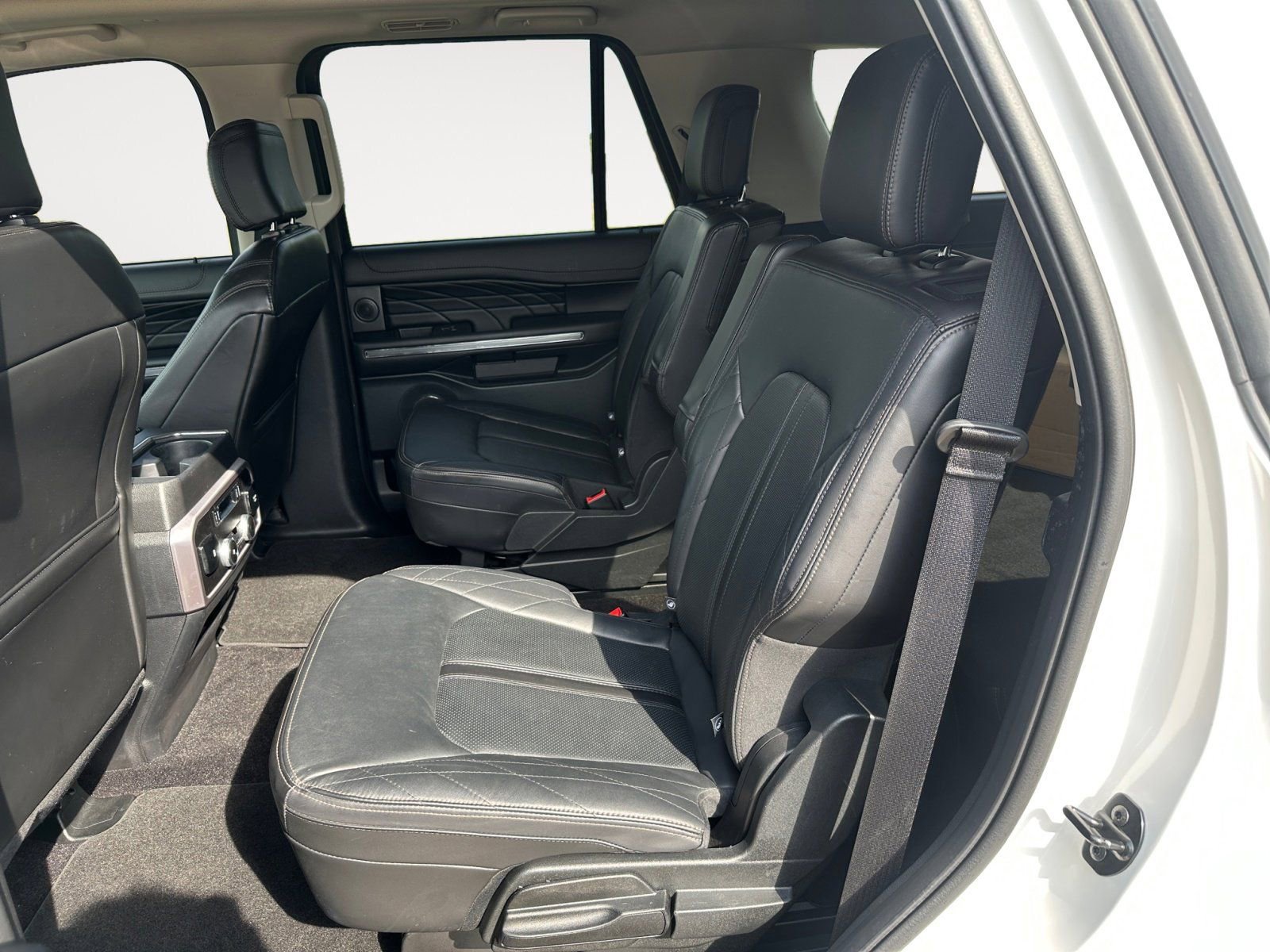 Used 2021 Ford Expedition Platinum image 13