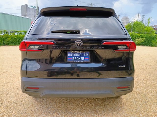 Used 2024 Toyota Grand Highlander FWD image 10