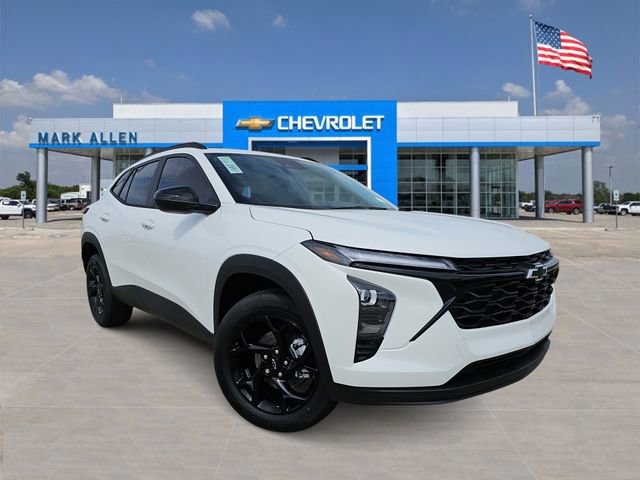 New 2026 Chevrolet Trax LT w/ Driver Confidence Package FWD image 1