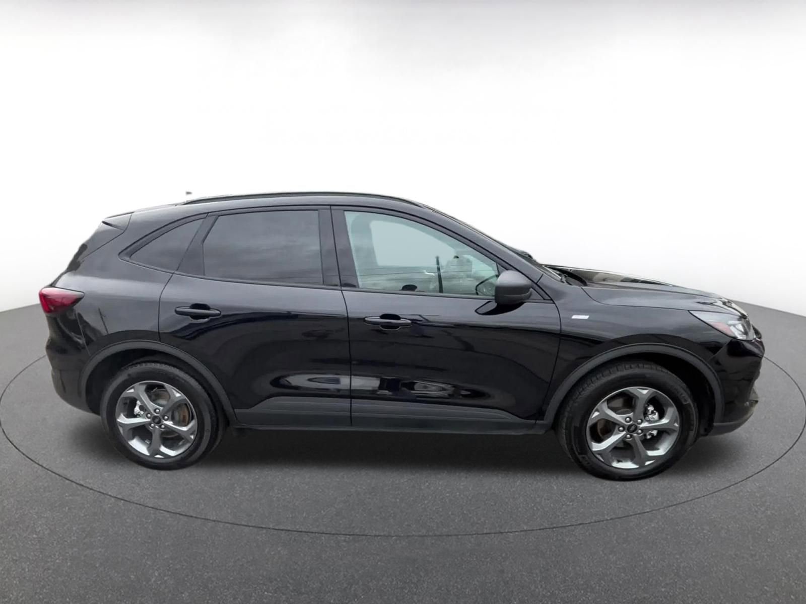 Used 2025 Ford Escape ST-Line AWD/4WD image 16