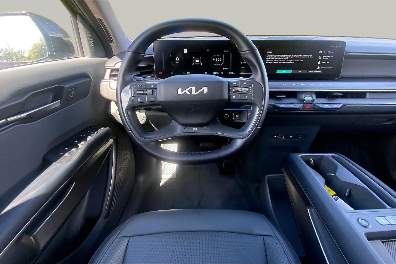 Certified 2024 Kia EV9 Light Long Range RWD image 5