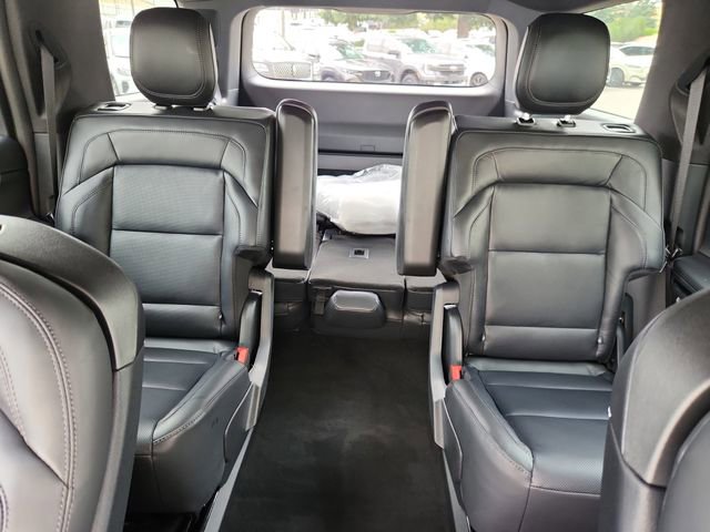 New 2025 Lincoln Navigator Reserve w/ Jet Appearance Package image 13