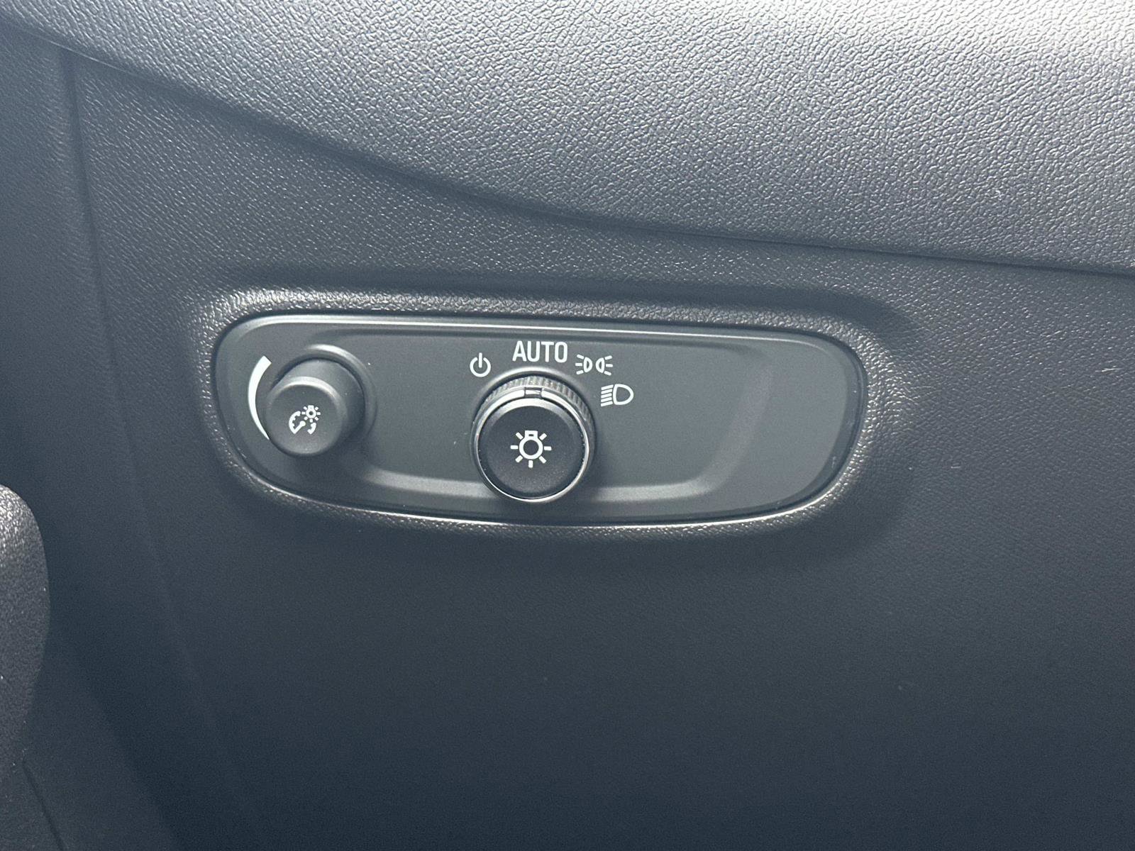 Certified 2024 Chevrolet Equinox RS image 26