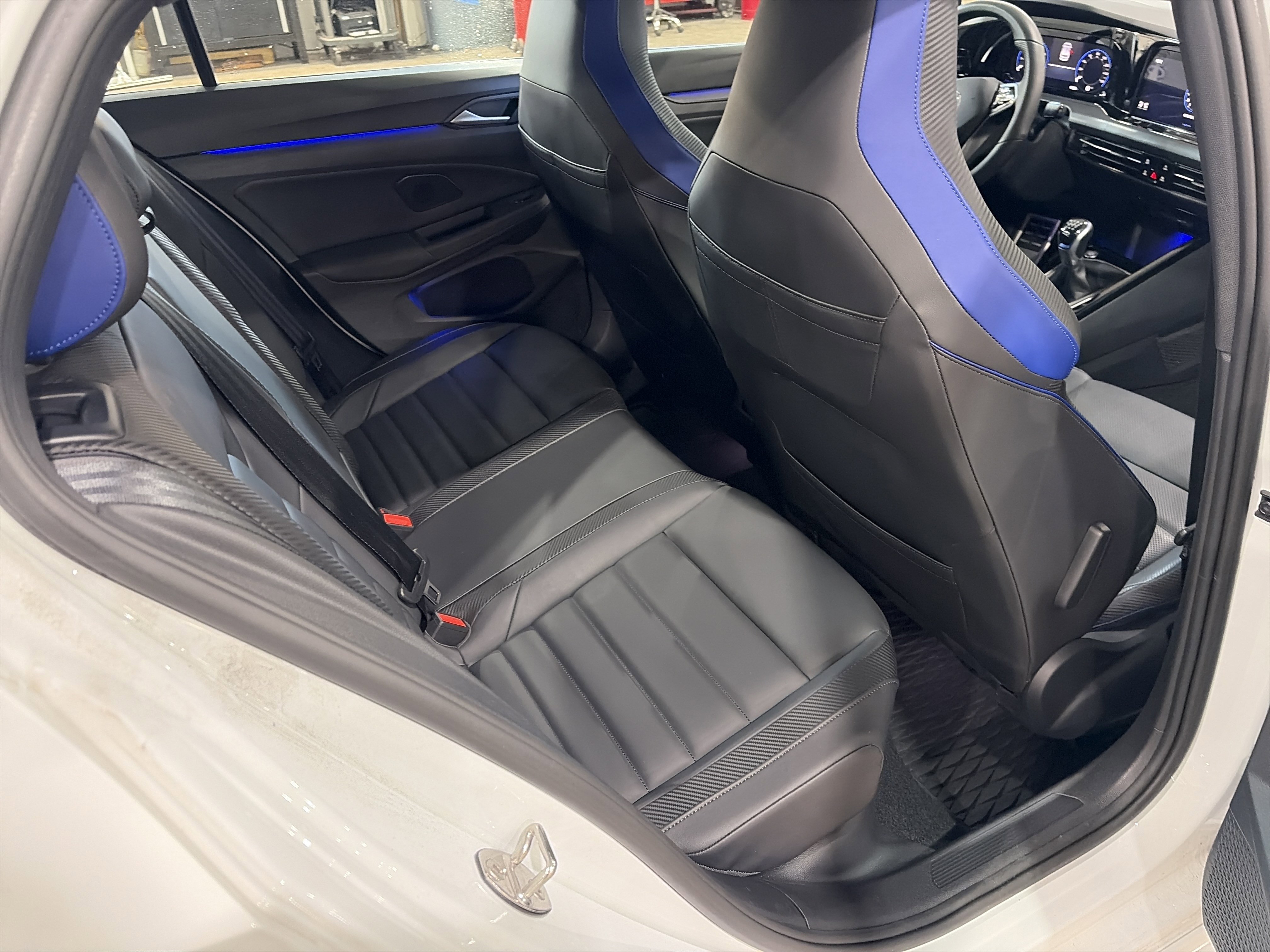 Certified 2024 Volkswagen Golf R image 21