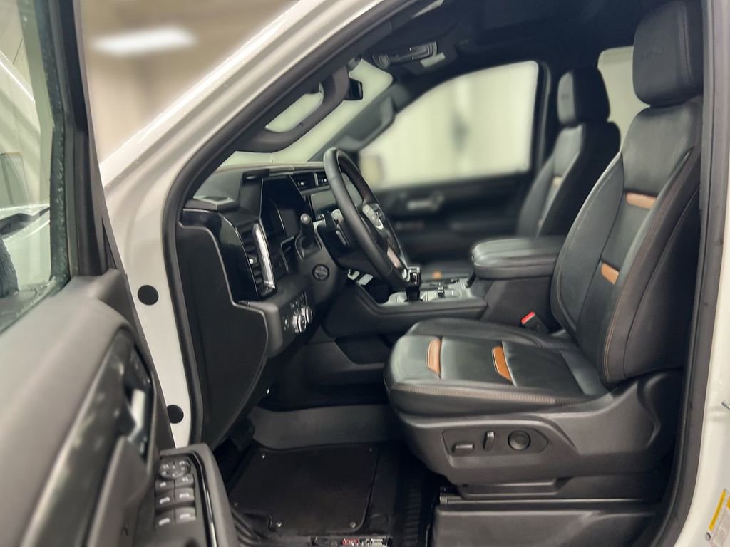 Used 2025 GMC Sierra 1500 AT4 image 20