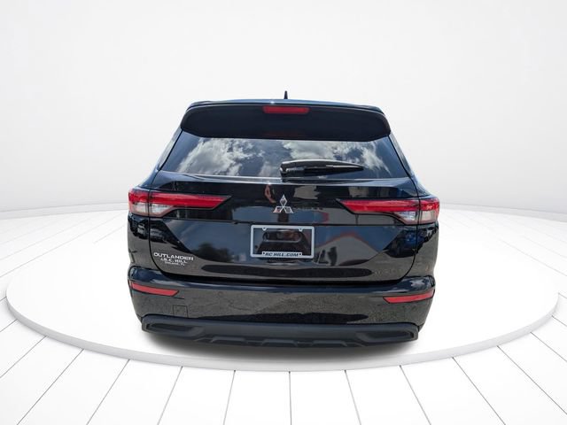 Used 2024 Mitsubishi Outlander ES FWD image 5