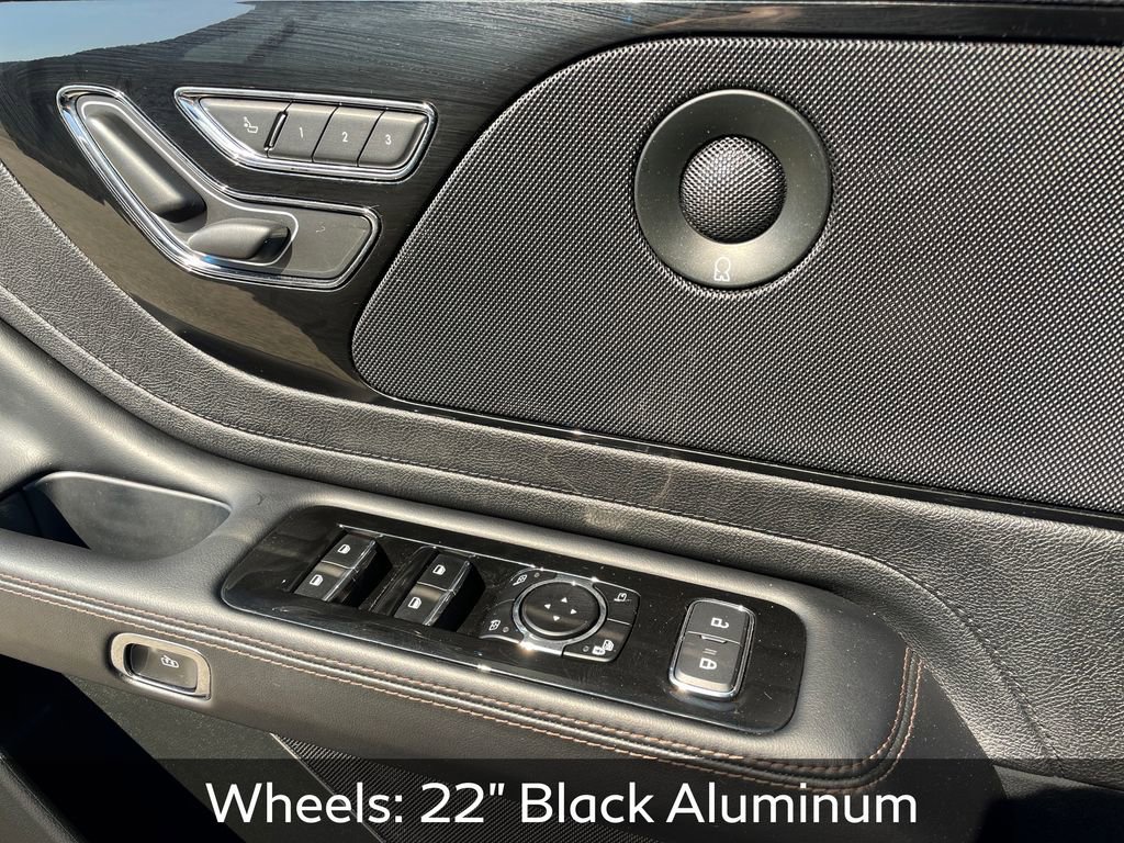 Used 2023 Lincoln Aviator Reserve w/ Equipment Group 201A image 19