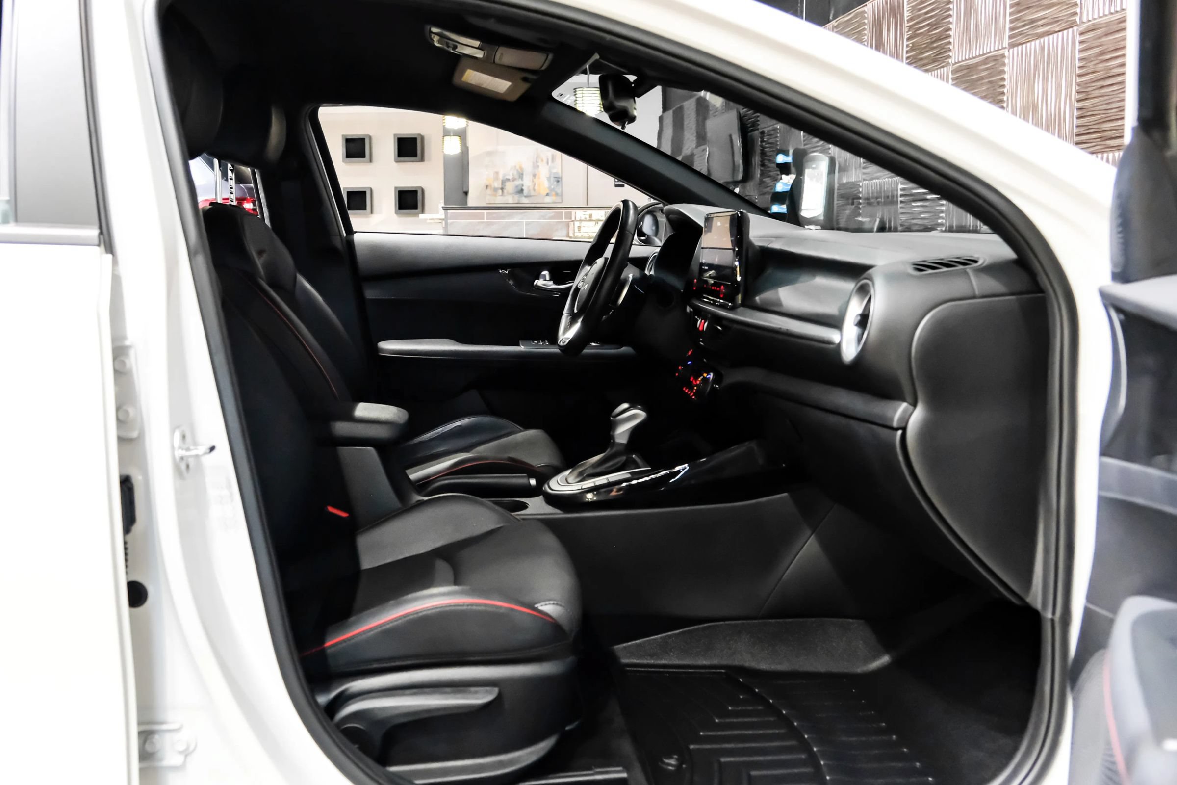 Used 2022 Kia Forte GT FWD image 30