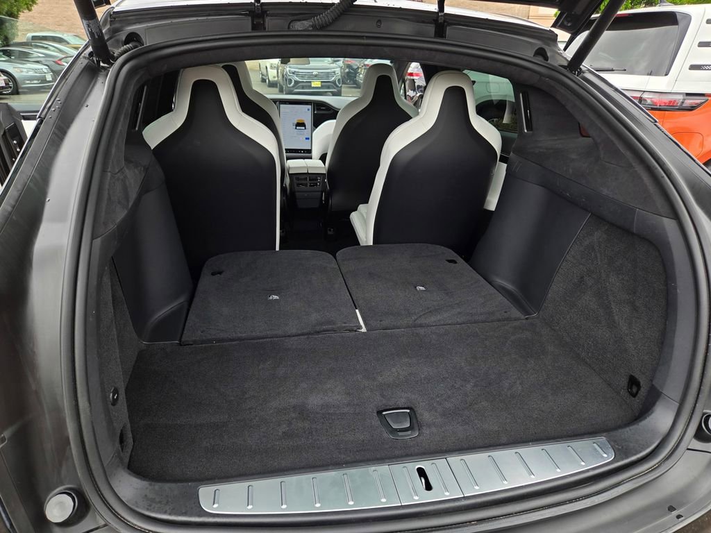 Used 2018 Tesla Model X 100D AWD/4WD image 32