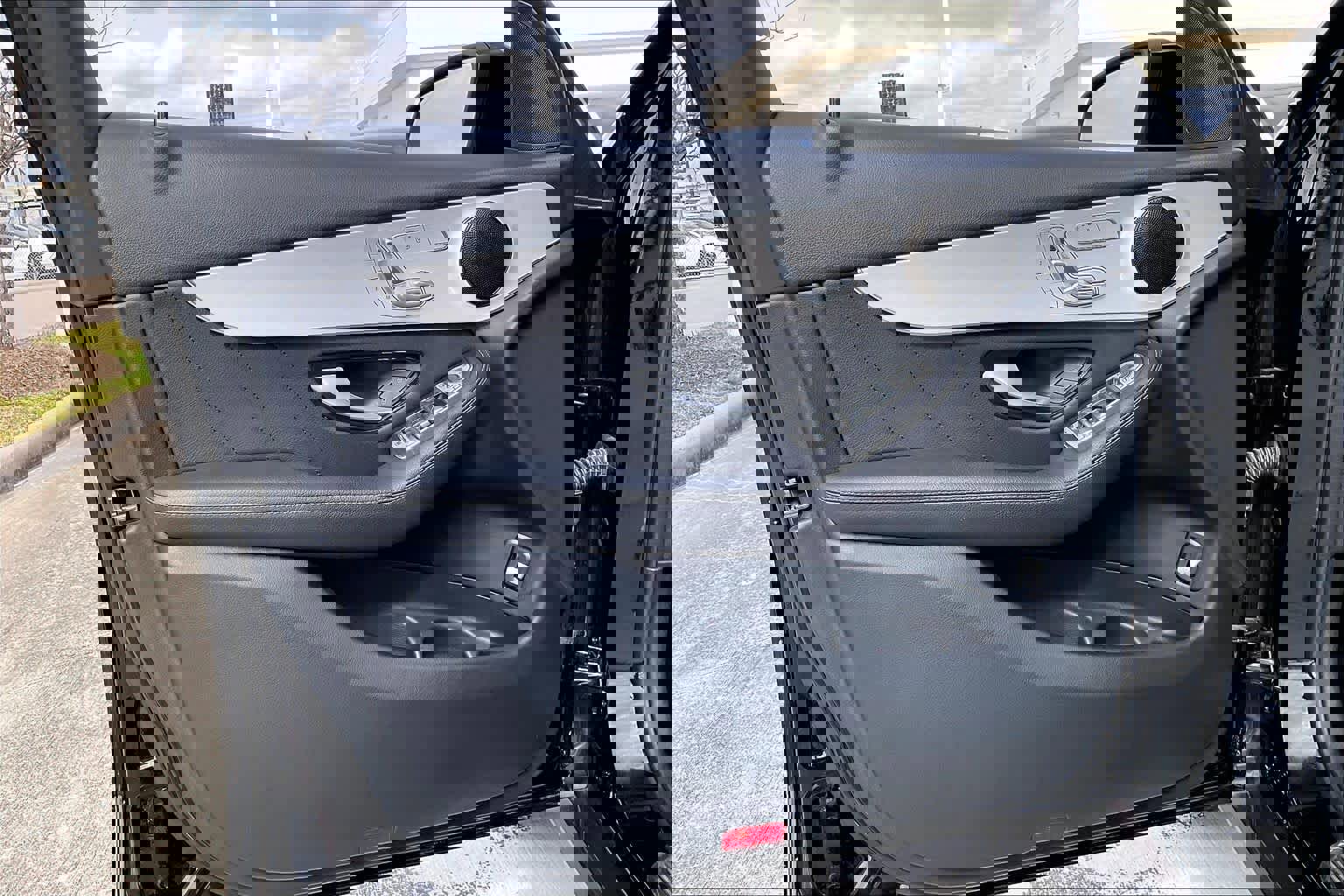 Used 2022 Mercedes-Benz GLC 300 image 19