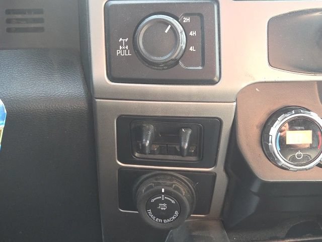 Used 2022 Ford F350 Lariat w/ Black Appearance Package AWD/4WD image 26
