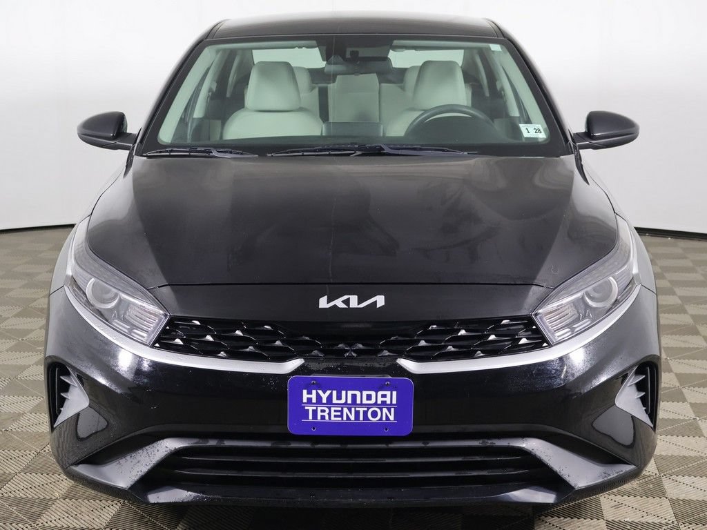 Used 2023 Kia Forte LXS FWD image 9