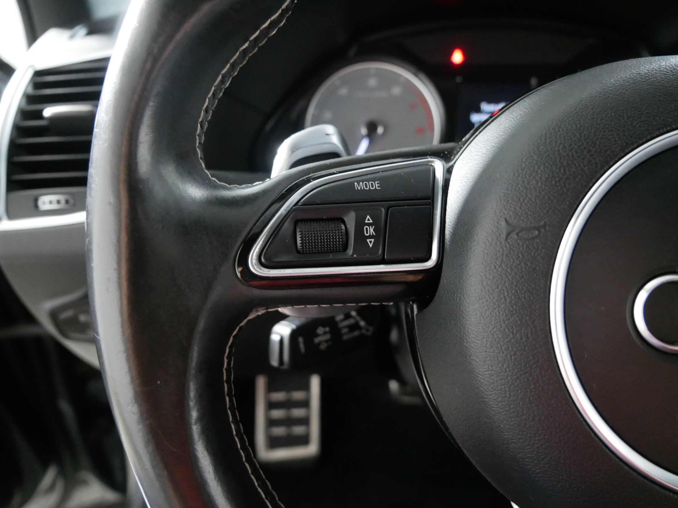 Used 2015 Audi SQ5 Premium Plus AWD/4WD image 27