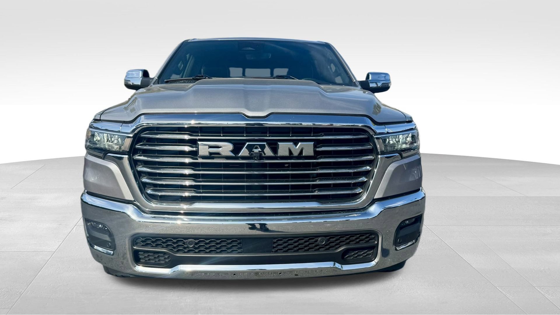 Used 2025 RAM 1500 Laramie image 23