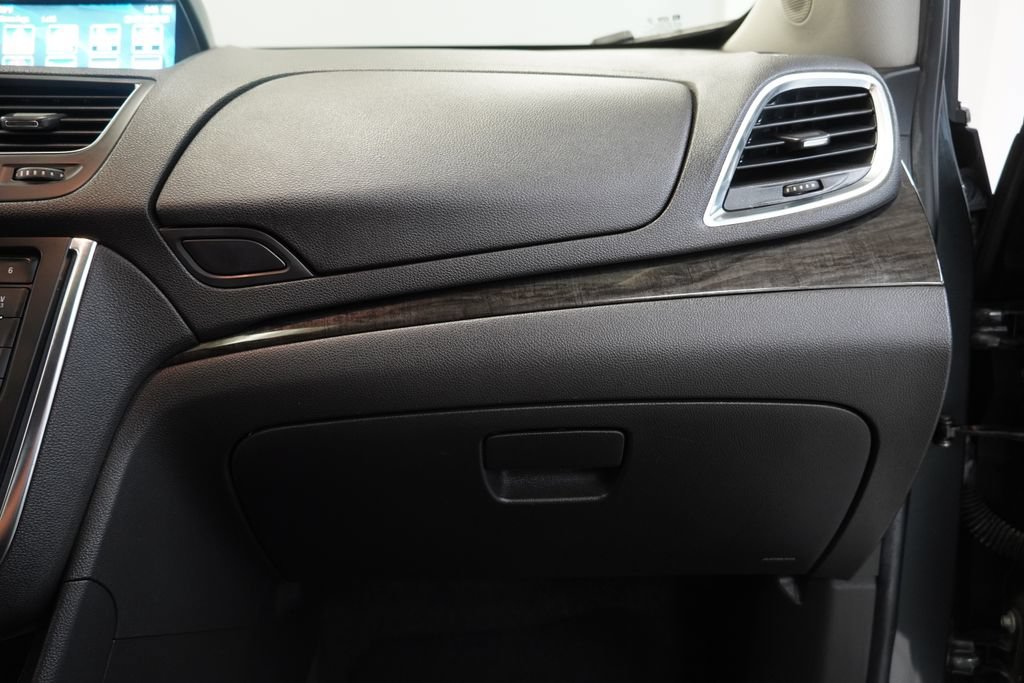 Used 2016 Buick Encore Convenience AWD/4WD image 37