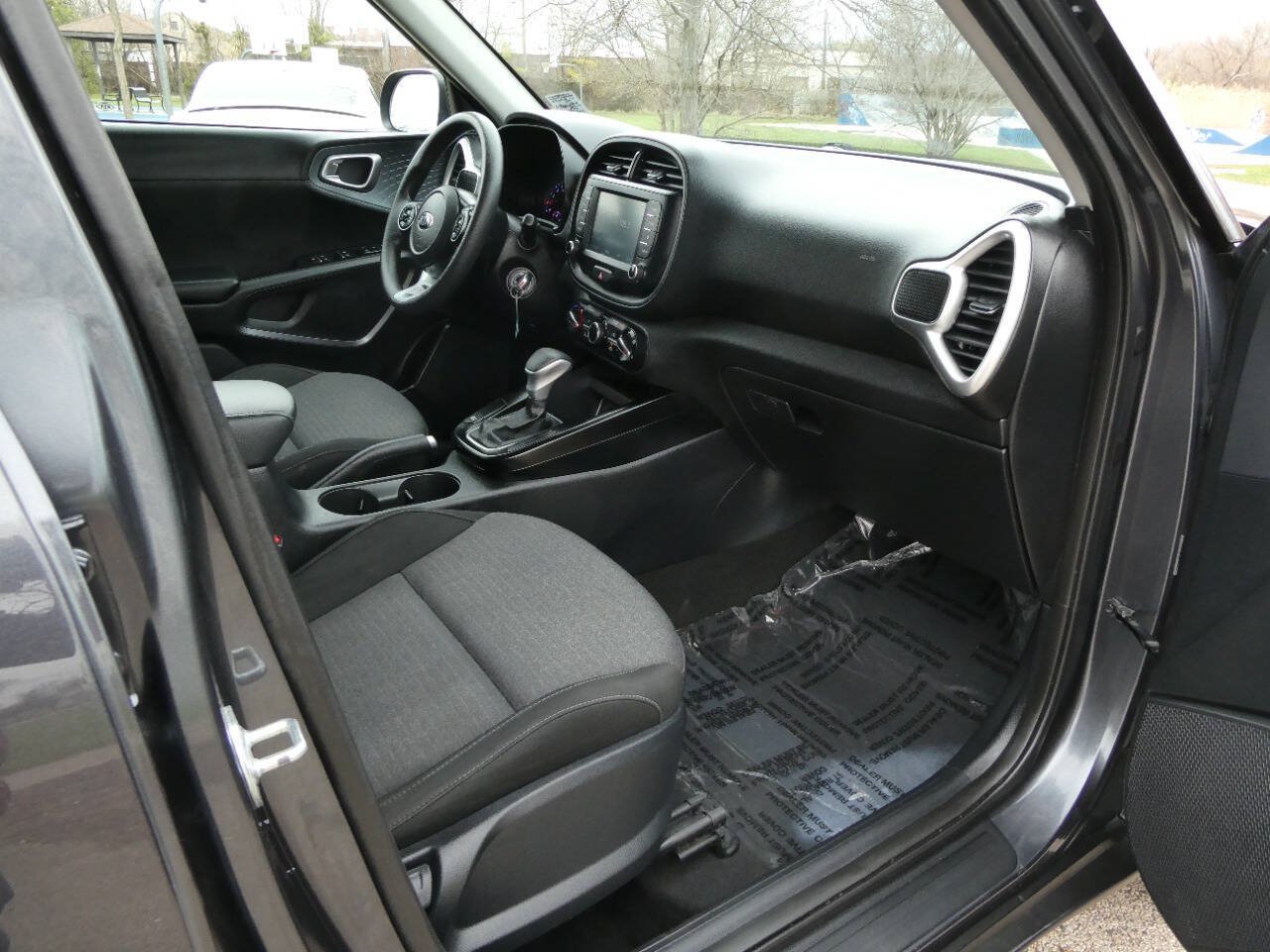 Used 2021 Kia Soul S FWD image 26