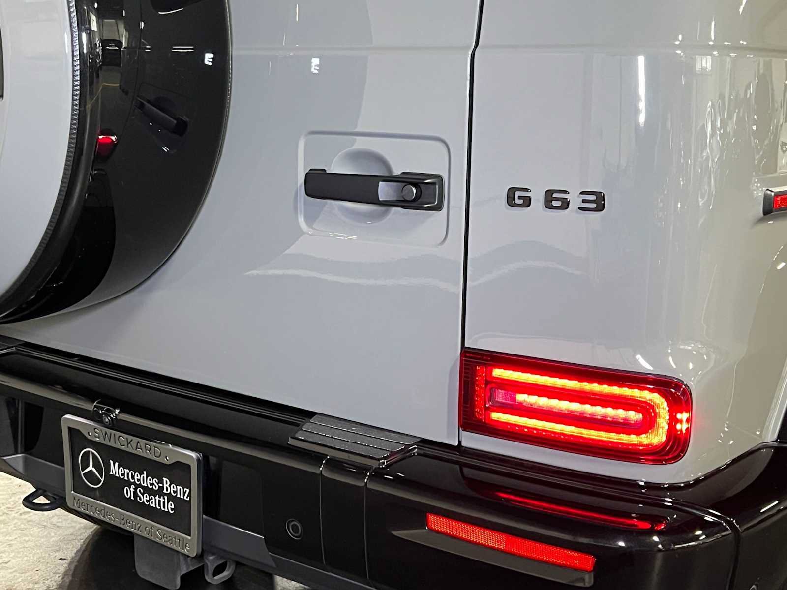 Used 2025 Mercedes-Benz G 63 AMG 4MATIC image 17