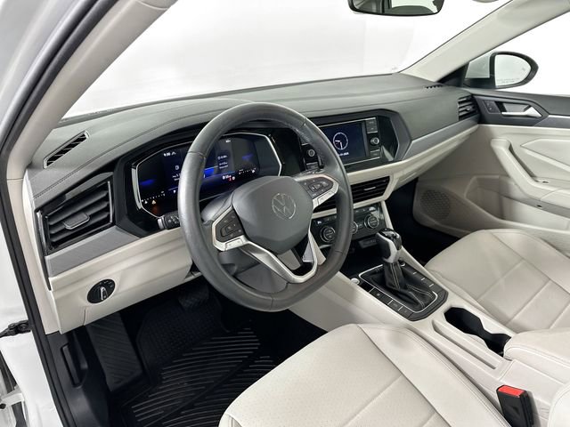 Used 2024 Volkswagen Jetta SE w/ Panoramic Sunroof Package image 20