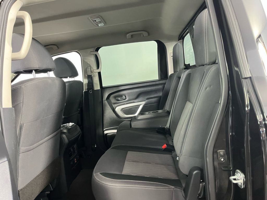 Used 2024 Nissan Titan SV w/ SV Convenience Package image 20