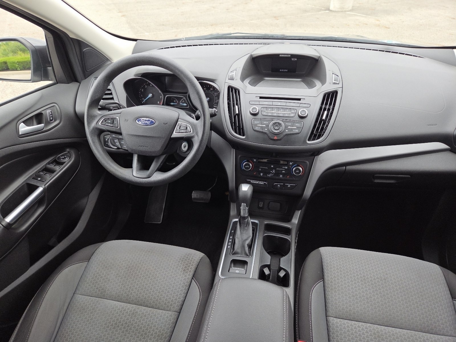 Used 2017 Ford Escape SE w/ SE Cold Weather Package FWD image 21