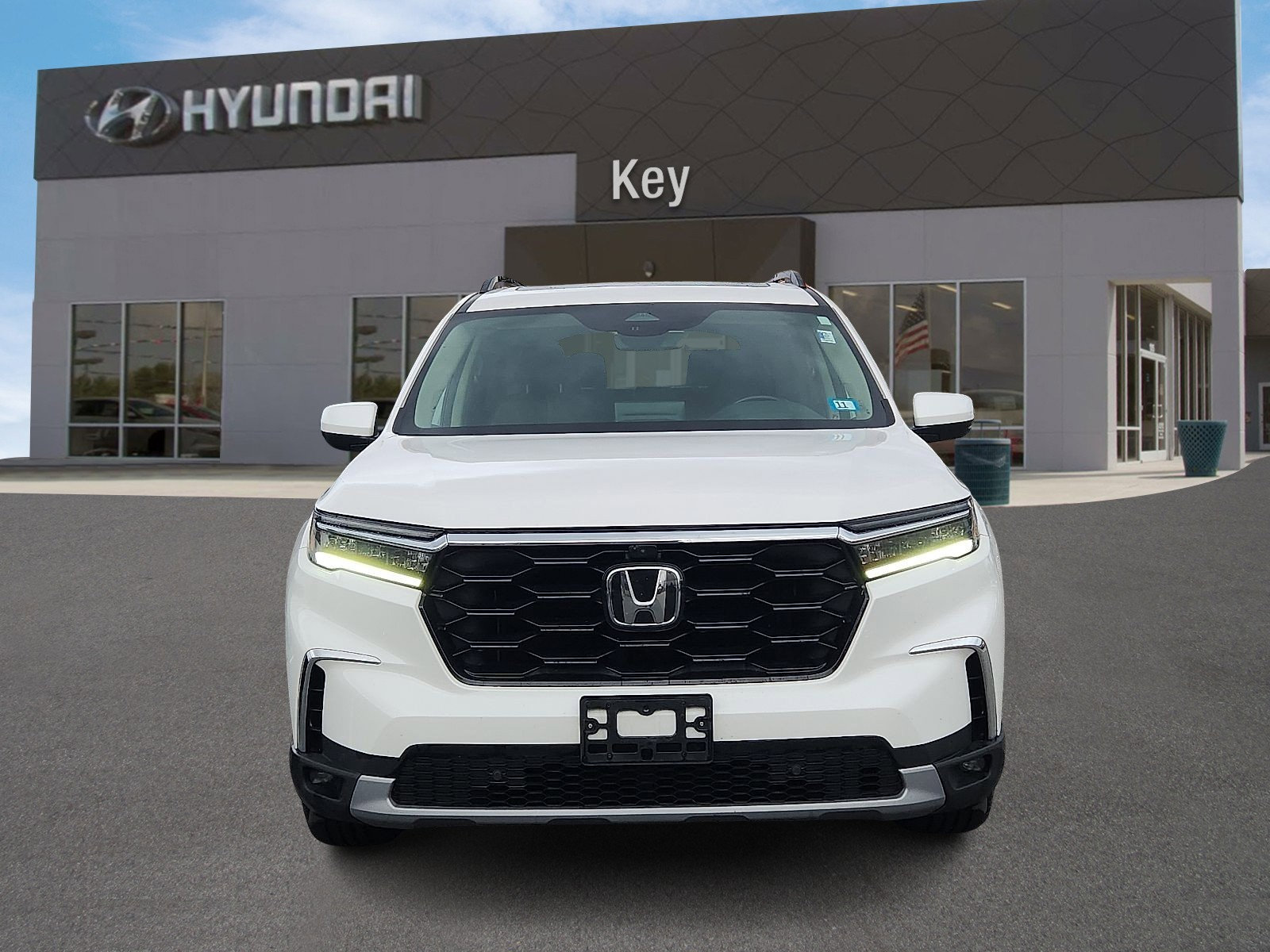 Used 2023 Honda Pilot Elite image 8