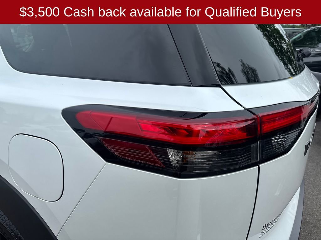 New 2026 Nissan Pathfinder Platinum FWD image 40