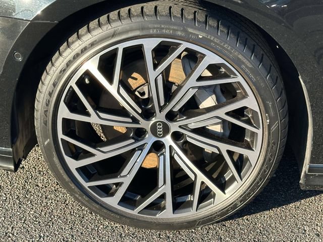 Used 2022 Audi A8 L 3.0T AWD/4WD image 8
