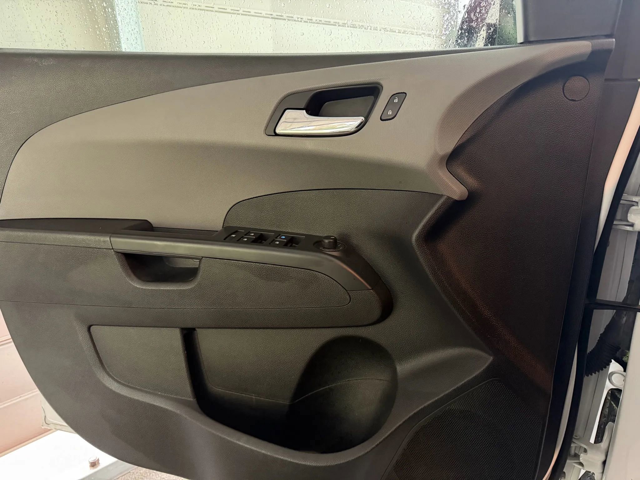 Used 2016 Chevrolet Sonic LTZ image 21