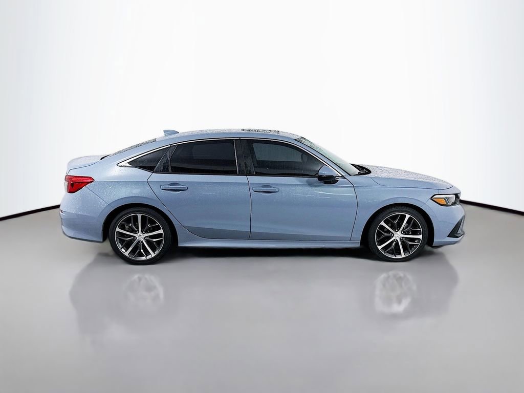 Used 2023 Honda Civic Touring image 4