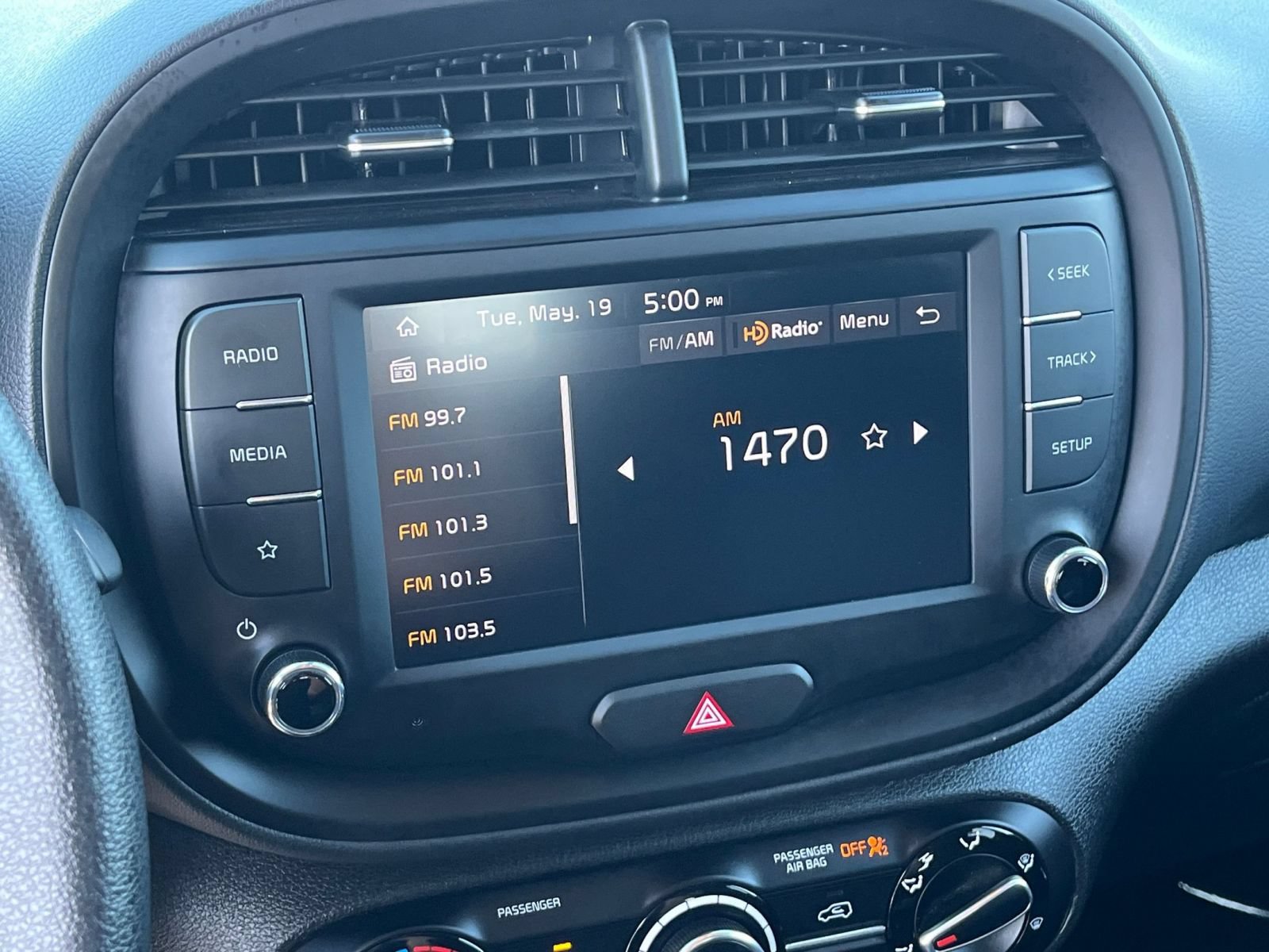 Used 2025 Kia Soul LX w/ LX Technology Package FWD image 20