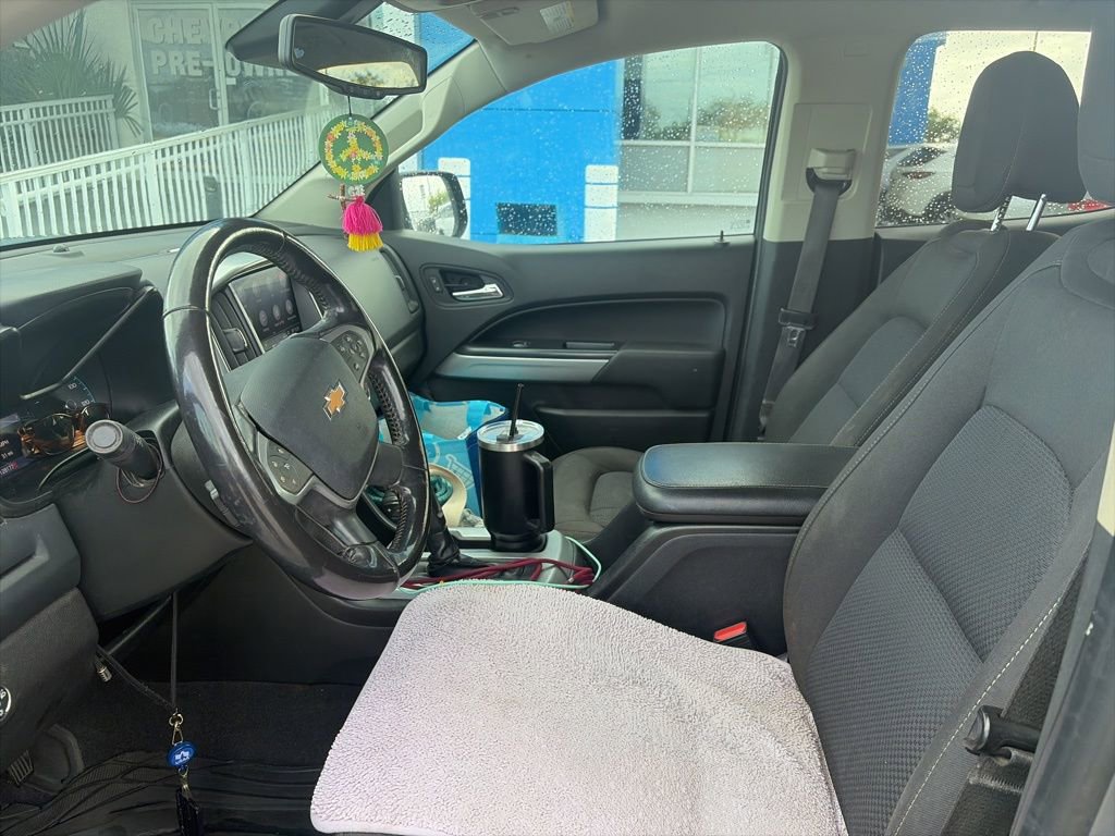 Used 2020 Chevrolet Colorado LT w/ Safety Package image 12