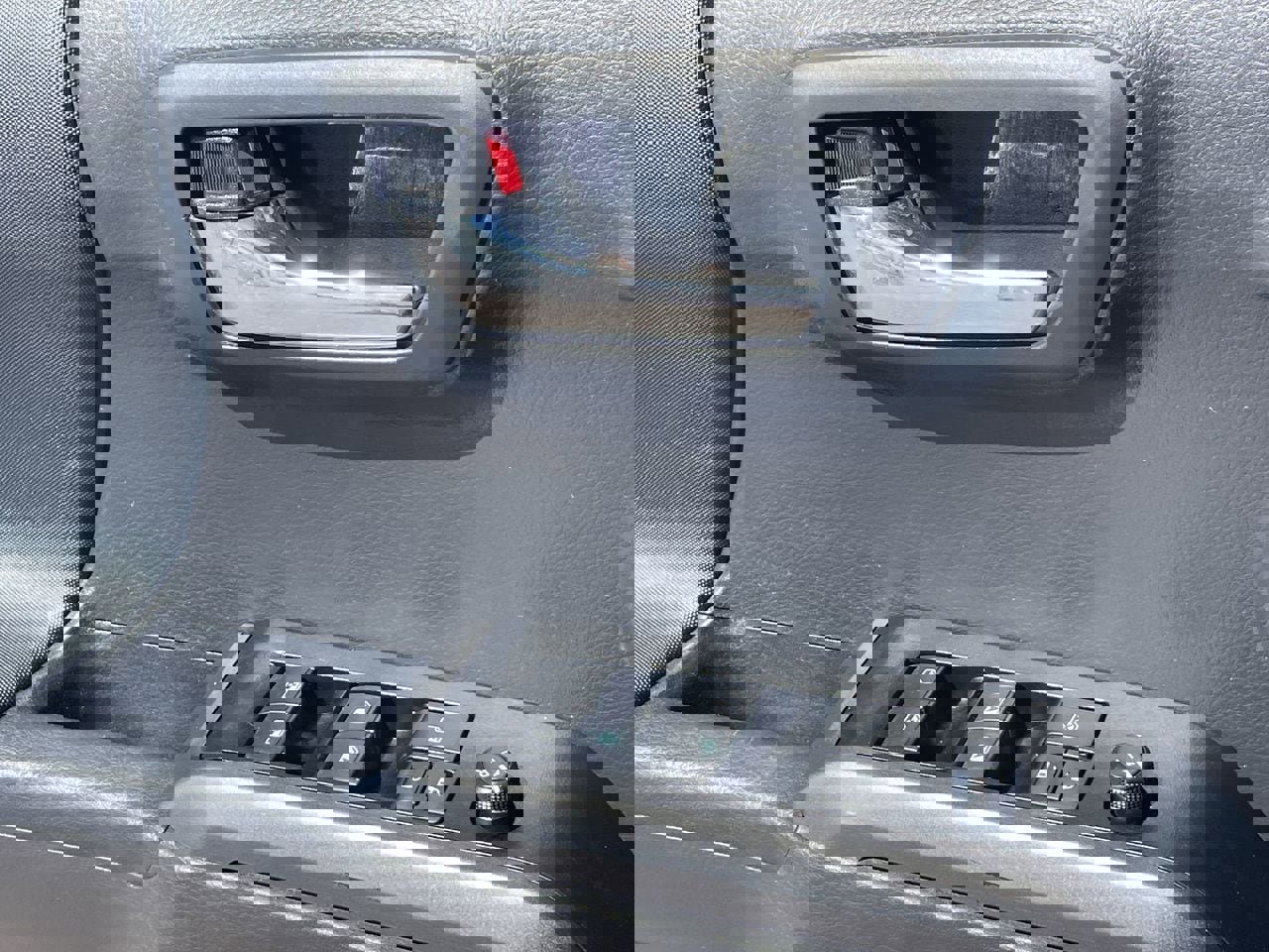 Used 2023 Toyota Tacoma TRD Off-Road w/ TRD Premium Off Road Package image 20