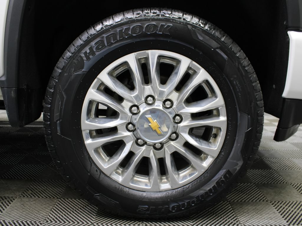 Used 2023 Chevrolet Silverado 2500 High Country AWD/4WD image 10
