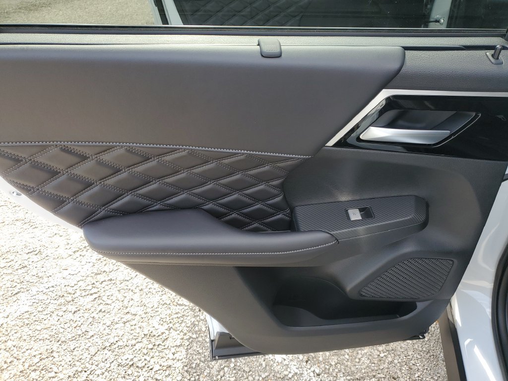 New 2026 Nissan Rogue Platinum AWD/4WD image 10