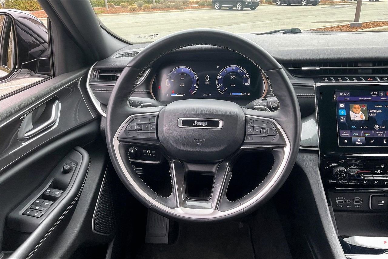 Certified 2022 Jeep Grand Cherokee L Laredo image 10