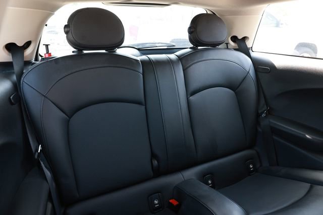Used 2019 MINI Cooper 2-Door Hardtop image 17