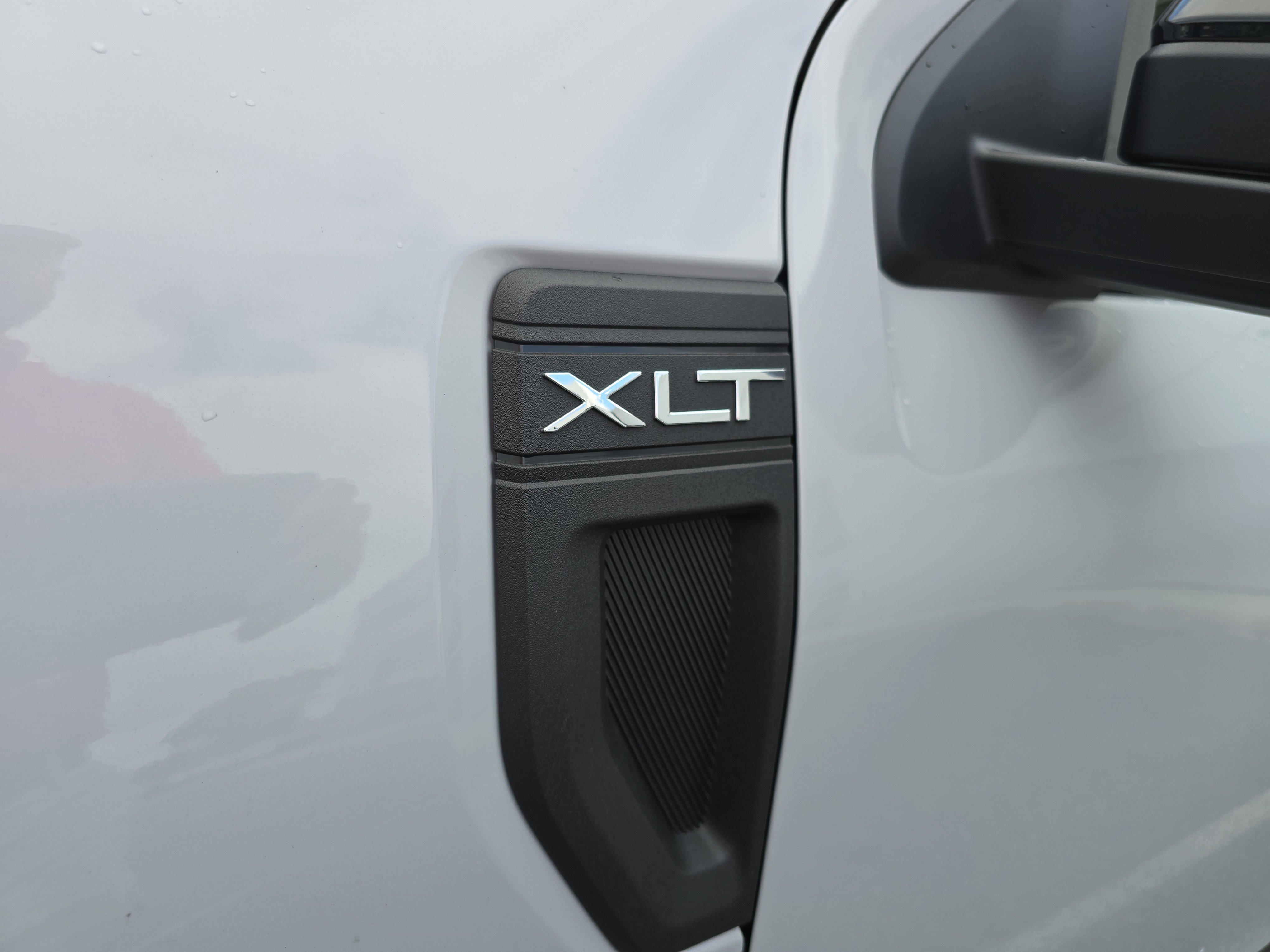 New 2025 Ford Maverick XLT w/ XLT Luxury Package image 12