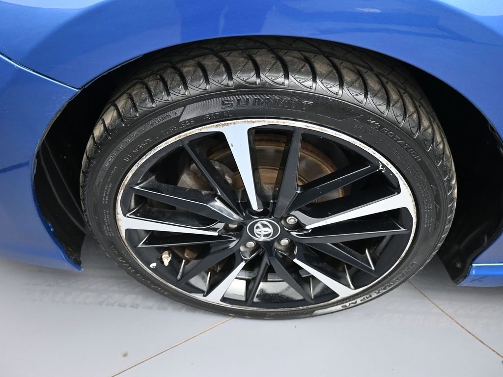 Certified 2019 Toyota Camry XSE w/ Carpet Mat Package image 14