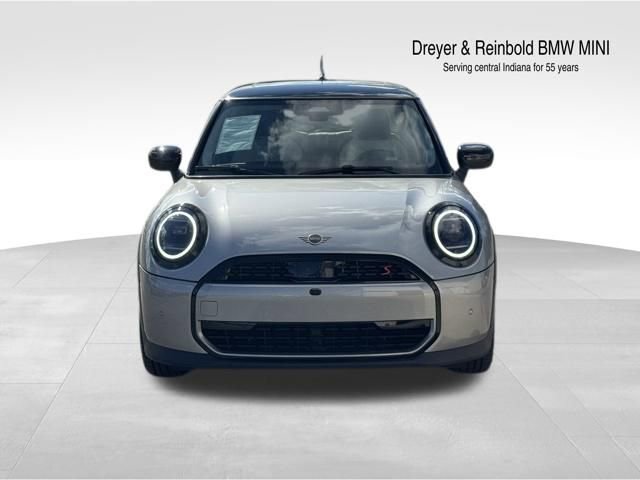 Certified 2025 MINI Cooper S image 11