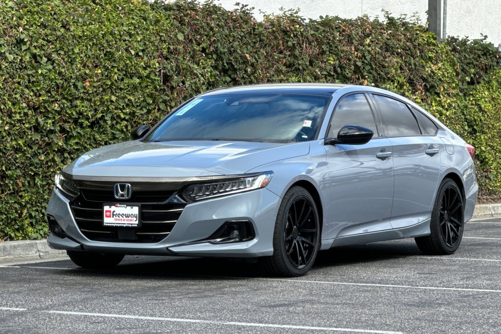 Used 2022 Honda Accord Sport image 9